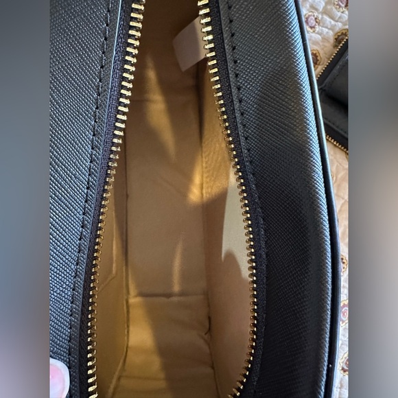 Joy Saffiano BlackLeather Crossbody Bag Set NEW - Picture 6 of 7